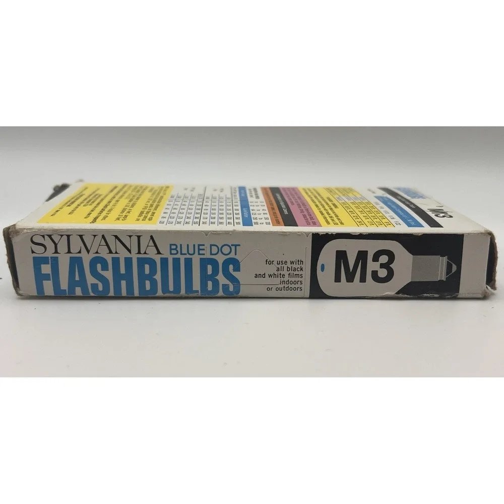 Sylvania Flashbulbs Blue Dot Press 25 Clear 11 Bulbs Vintage Opened Box